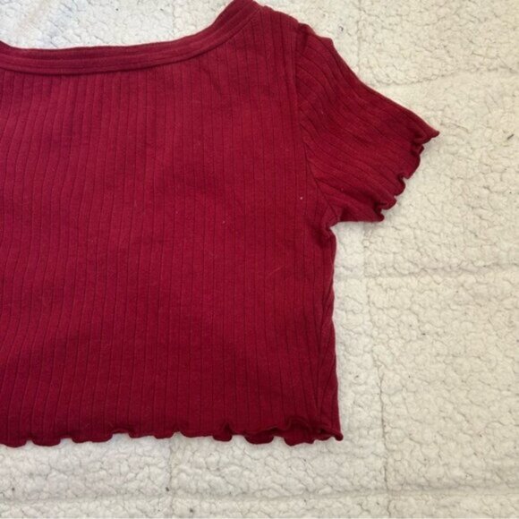 SHEIN Red Button-Up Crop Top Ribbed​ - Picture 7 of 7